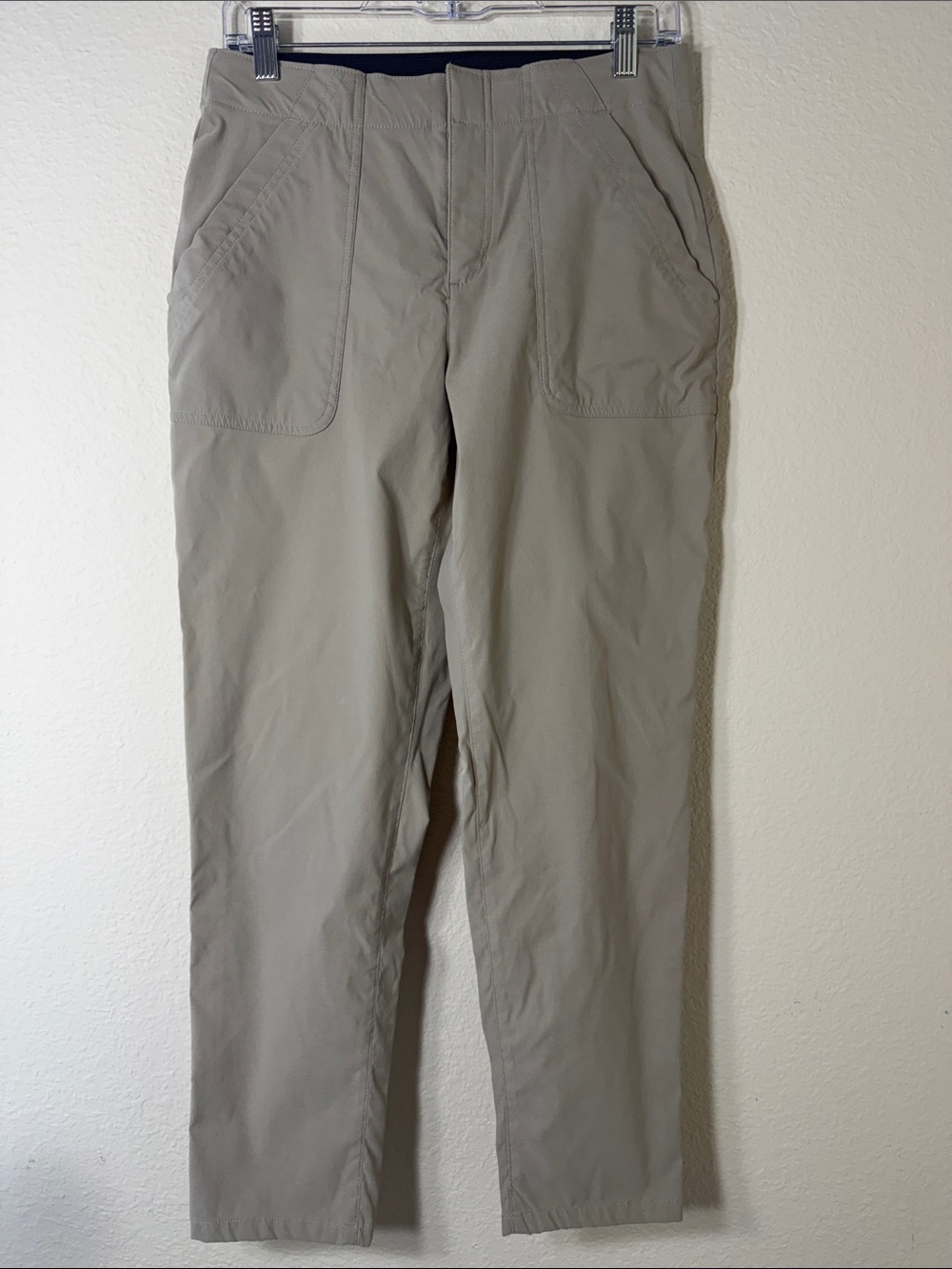 Eddie Bauer Horizon Hiking Pants NWOT 6 Beige Stretch Waist Straight Ankle